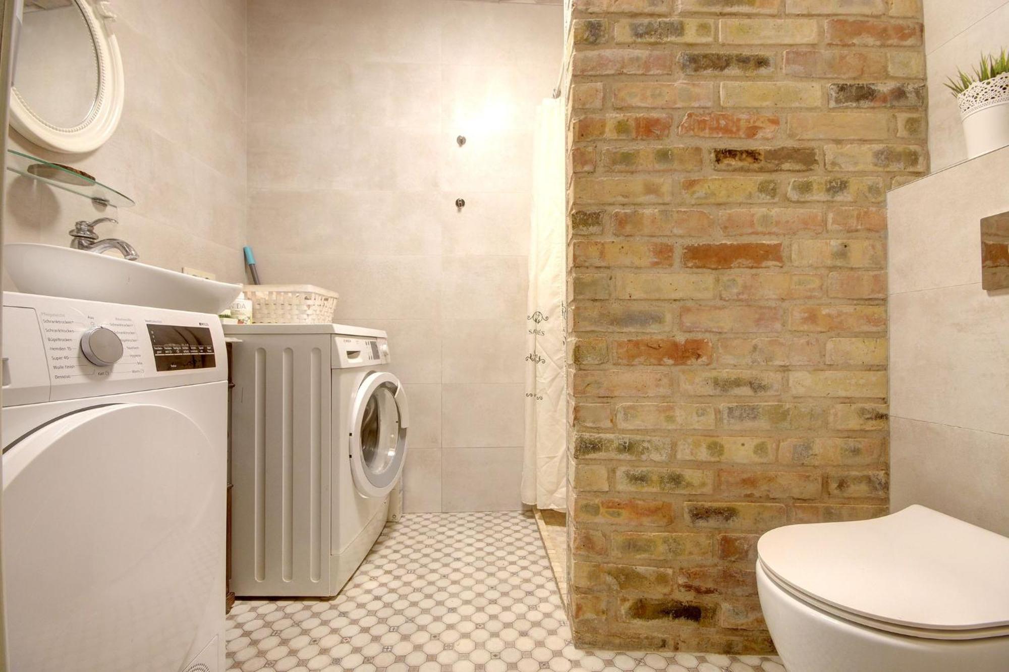 Historical Apartments X Free Parking Self Check In 24X7 By H&H فيلنيوس المظهر الخارجي الصورة